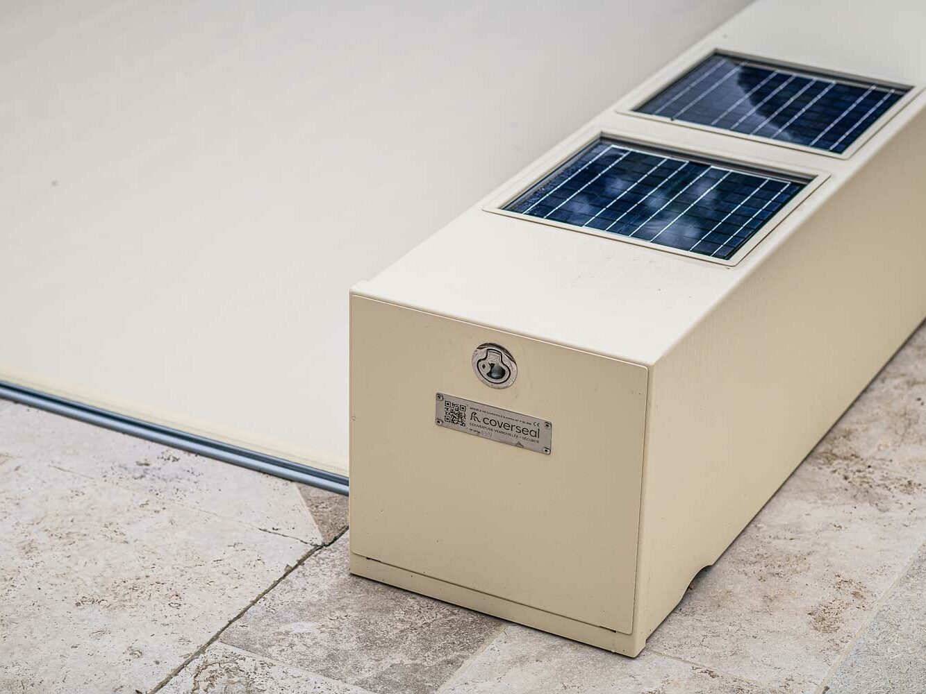 N’Guyen Jérémy couvertures de piscine Coverseal Vaucluse, Luberon, Drôme, 13 - 4 season pool cover