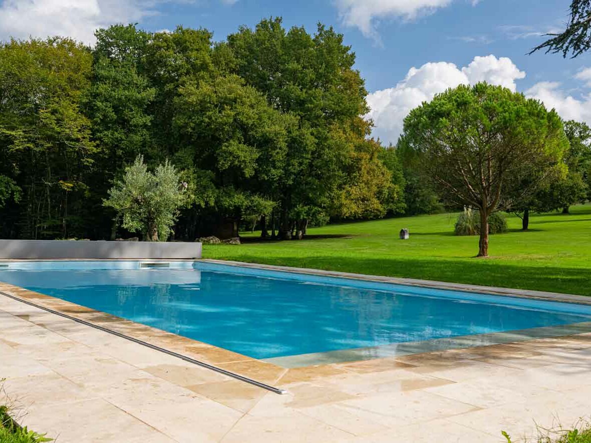 N’Guyen Jérémy couvertures de piscine Coverseal Vaucluse, Luberon, Drôme, 13 - 4 season pool cover