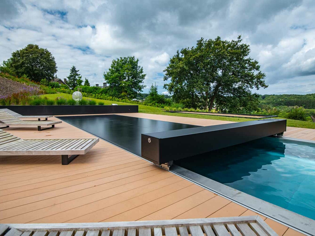 N’Guyen Jérémy couvertures de piscine Coverseal Vaucluse, Luberon, Drôme, 13 - 4 season pool cover