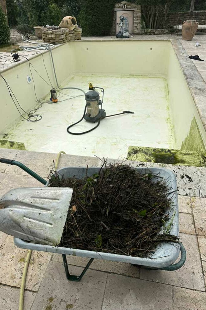 N’GUYEN Jérémy – nettoyage piscine en Provence - Pool cleaning in Provence