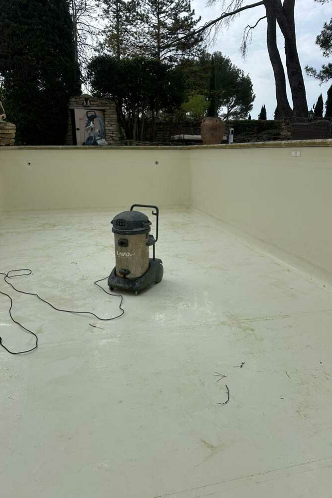 N’GUYEN Jérémy – nettoyage piscine en Provence - Pool cleaning in Provence